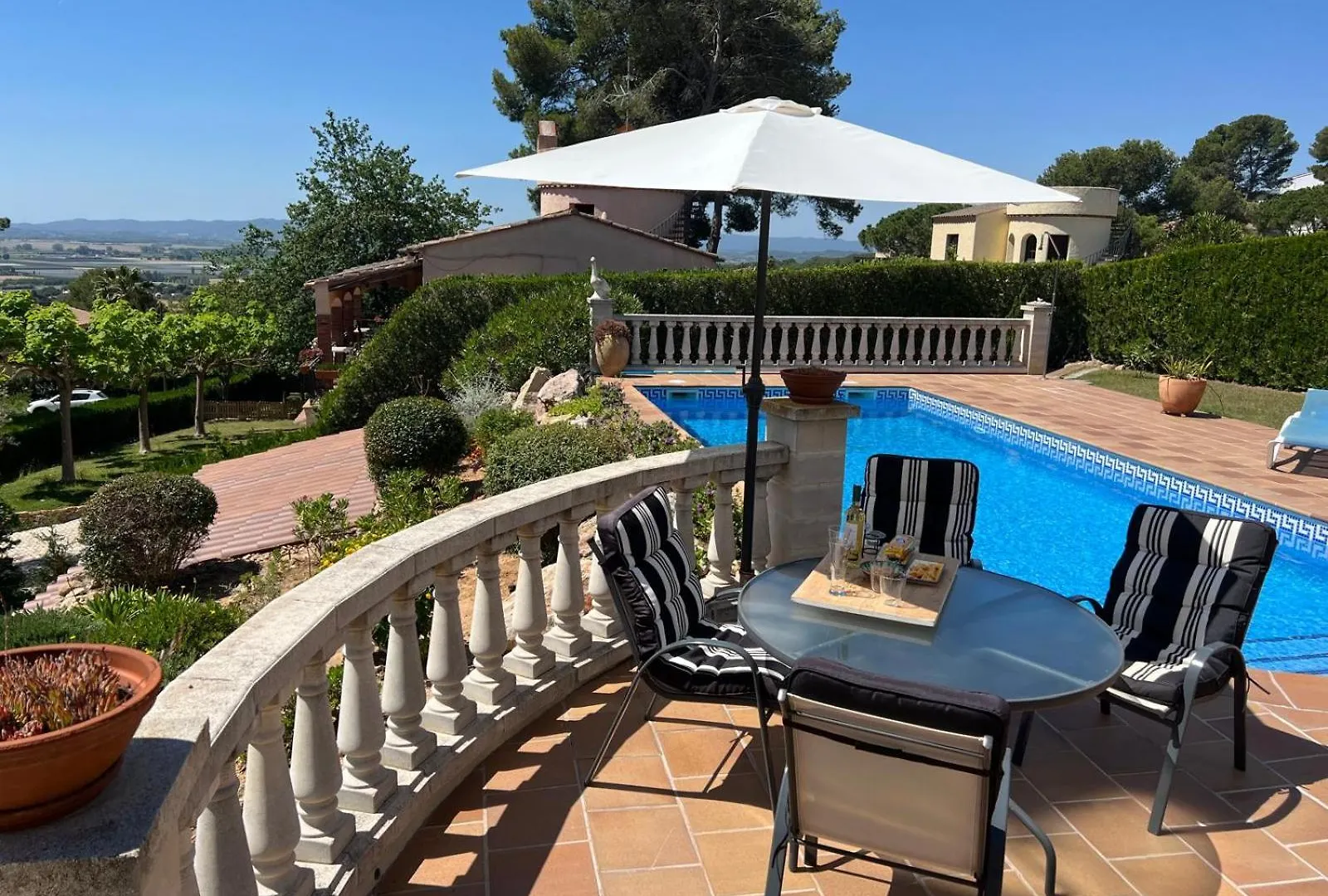 בית נופש הוילה ל'אסטרטיט Torre Vella 16 Privat Pool